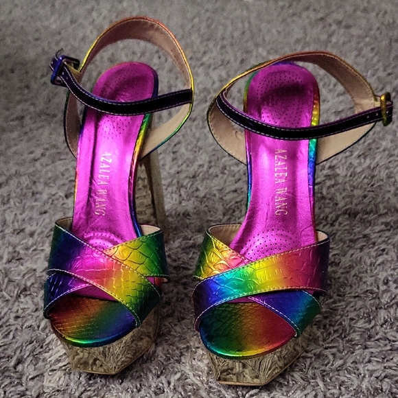 Azalea Wang Shoes - Azalea Wang Rainbow Platform Heels Size 8